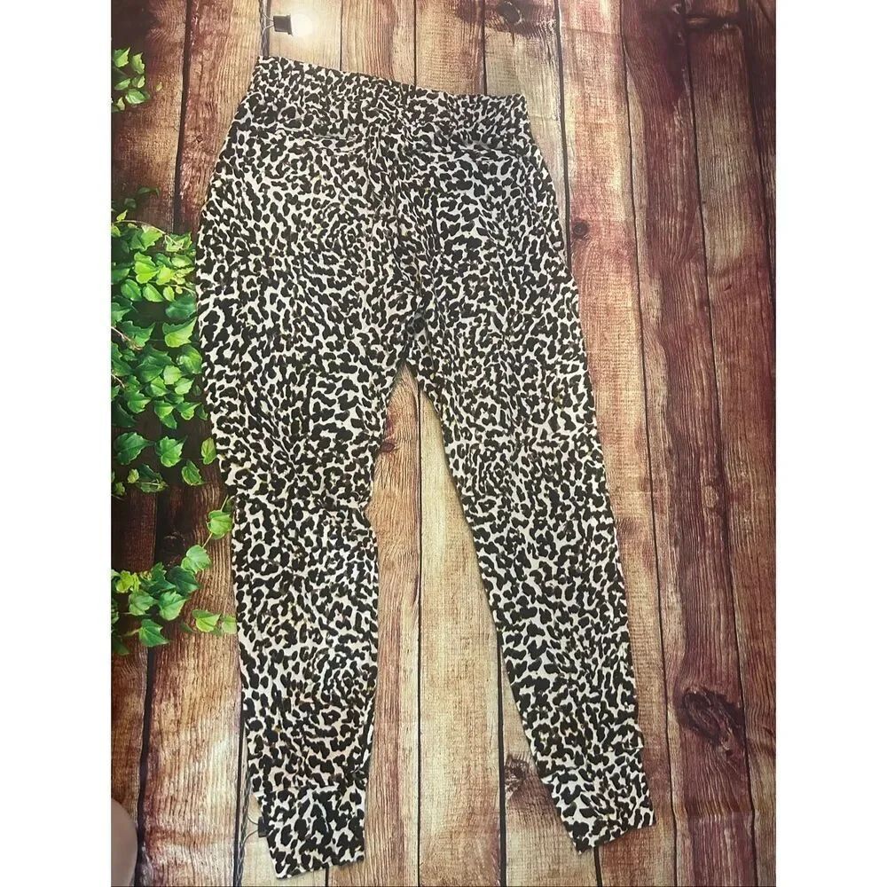Cabi Cheetah Print Joggers Size S - Picture 7 of 7